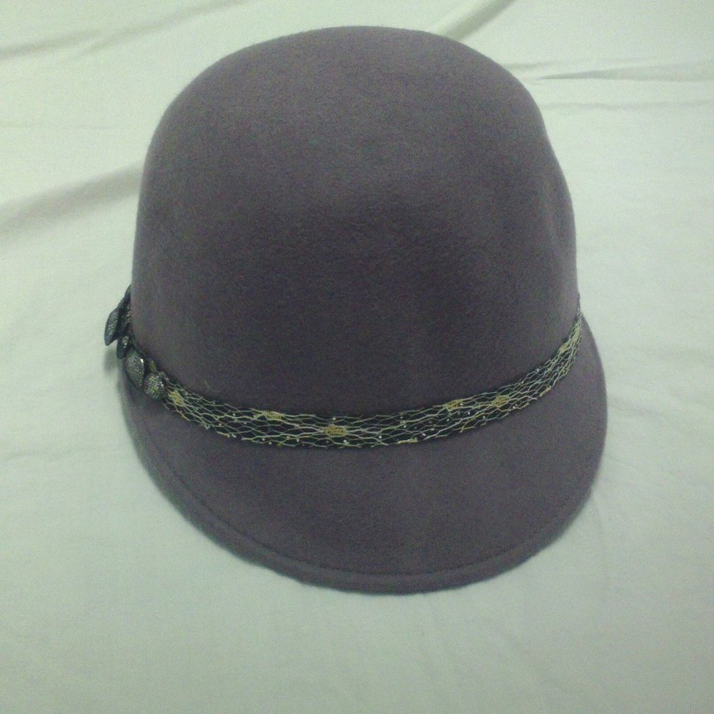 Badgley Mischka Cloche Hat Felt Grey Brim NWT